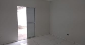 Casa individual Com 2 Dormitórios  LO 77